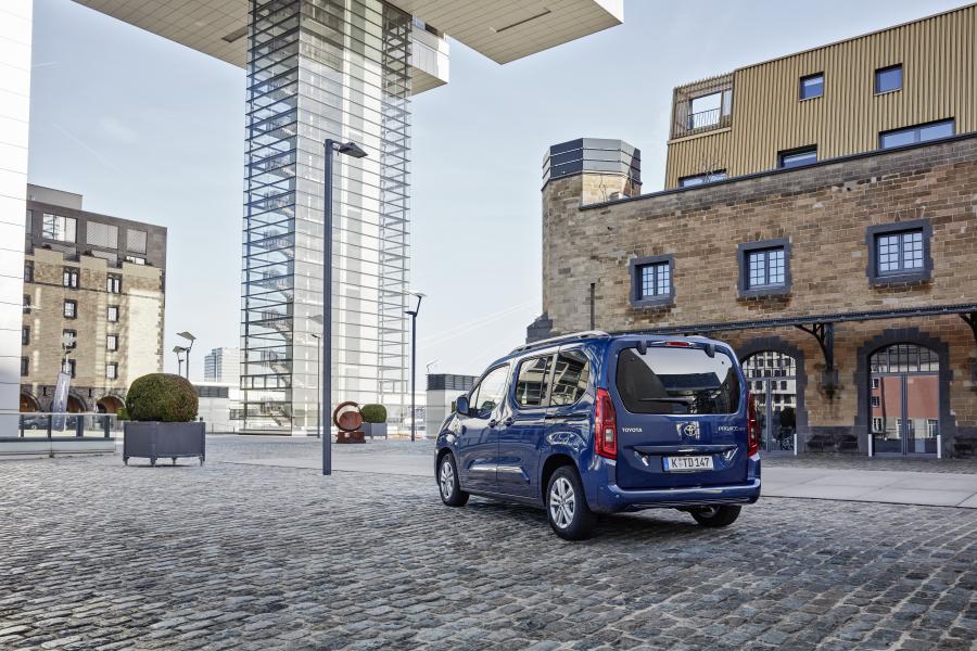  Toyota ProAce City Verso 2019 года  (EU) (фото 43 из 45)